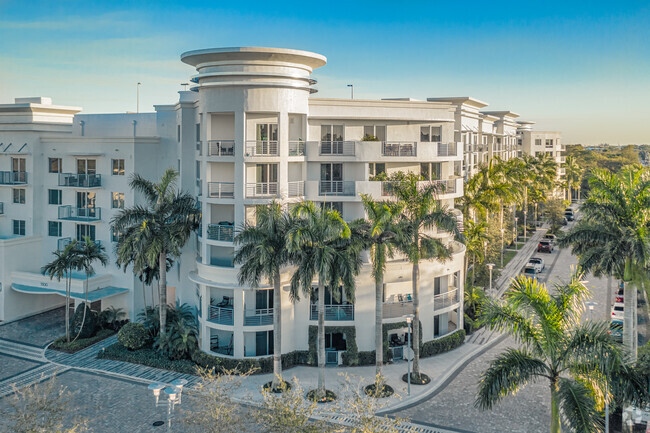 Building Photo - 10X Boca Raton