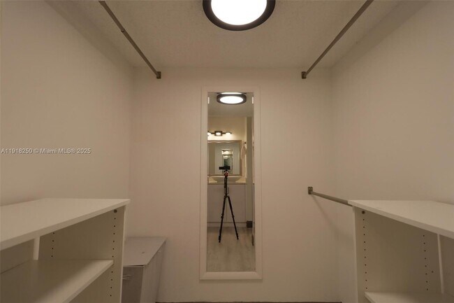 Building Photo - 9300 Lime Bay Blvd