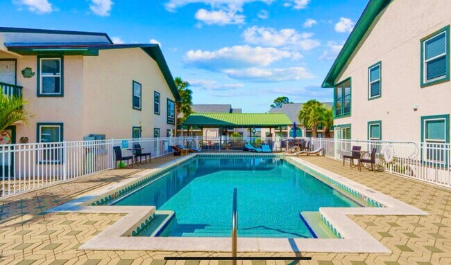 Building Photo - 7813 N Lagoon Dr