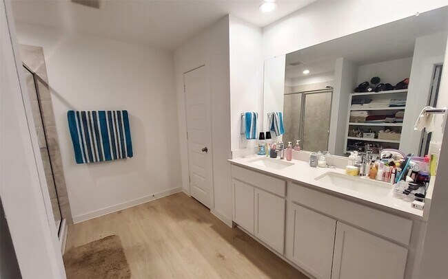 Building Photo - 31739 Margaret Woods Ln