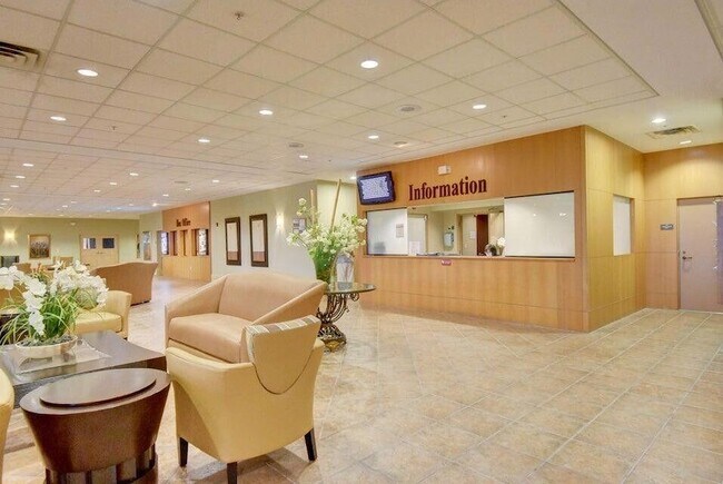 Building Photo - 1032 Lincoln B