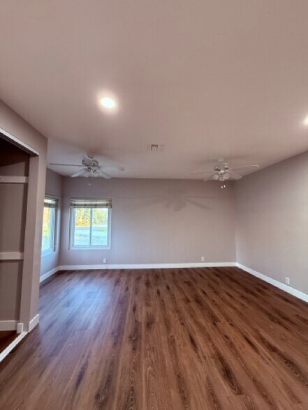 Building Photo - 2270 Prince Albert Dr