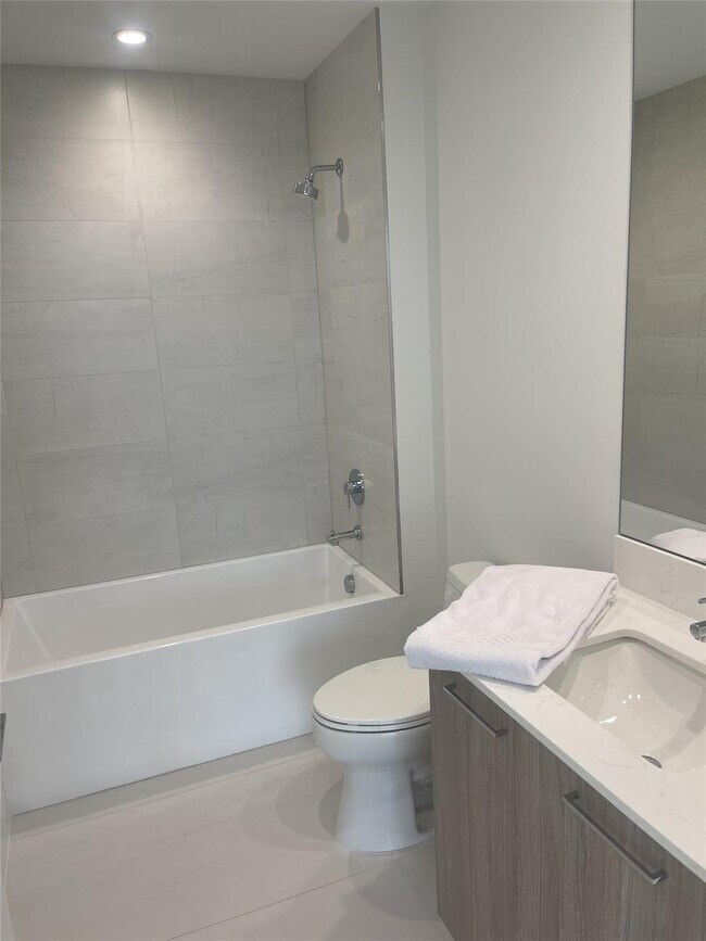 Building Photo - 153 Seabreeze Blvd