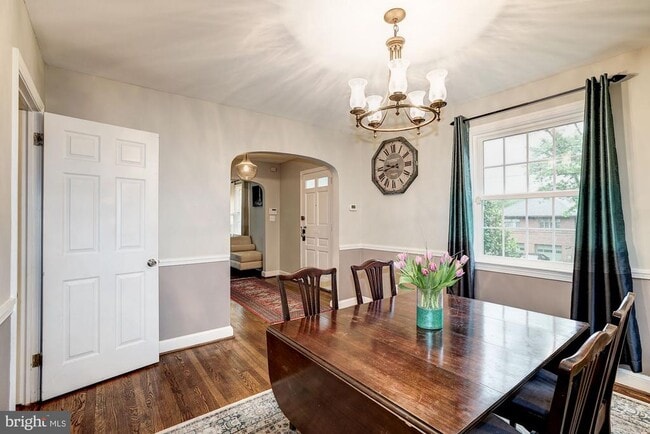 Building Photo - 5724 27th St NW