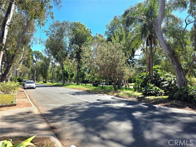 Building Photo - 3421 Palos Verdes Dr N