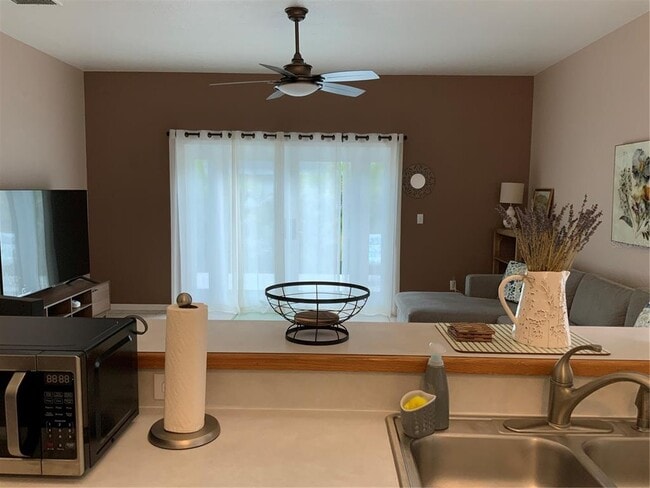 Building Photo - 1594 Coastal Pl