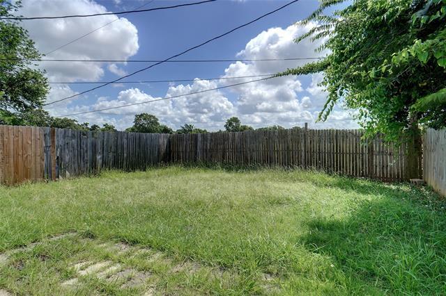 Building Photo - 202 Pine Meadow Dr