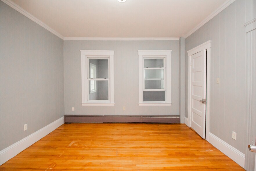 Building Photo - 77 Cohasset St