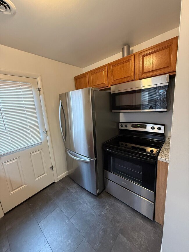 Building Photo - 1411 Harrison St