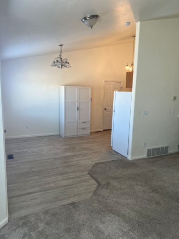 Building Photo - 4012 Grapevine Ln