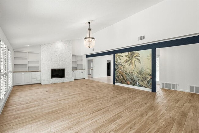 Building Photo - 2404 Coral Ridge Cir