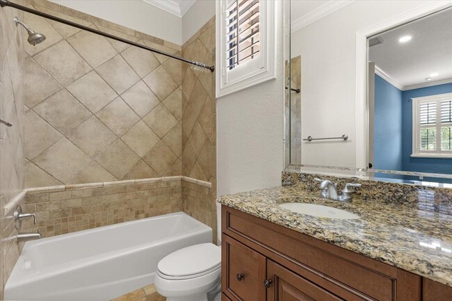 Building Photo - 13455 Bellaria Cir