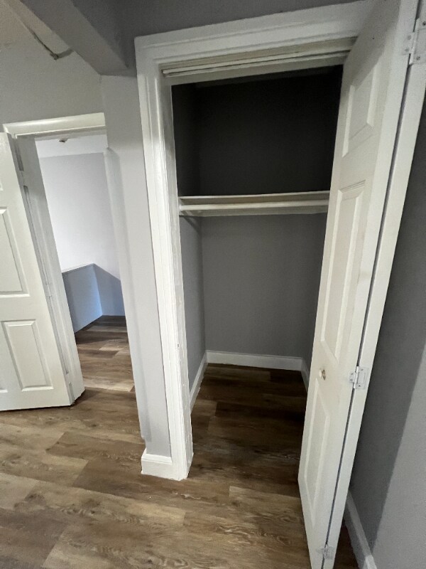 Building Photo - 806 Ferry St