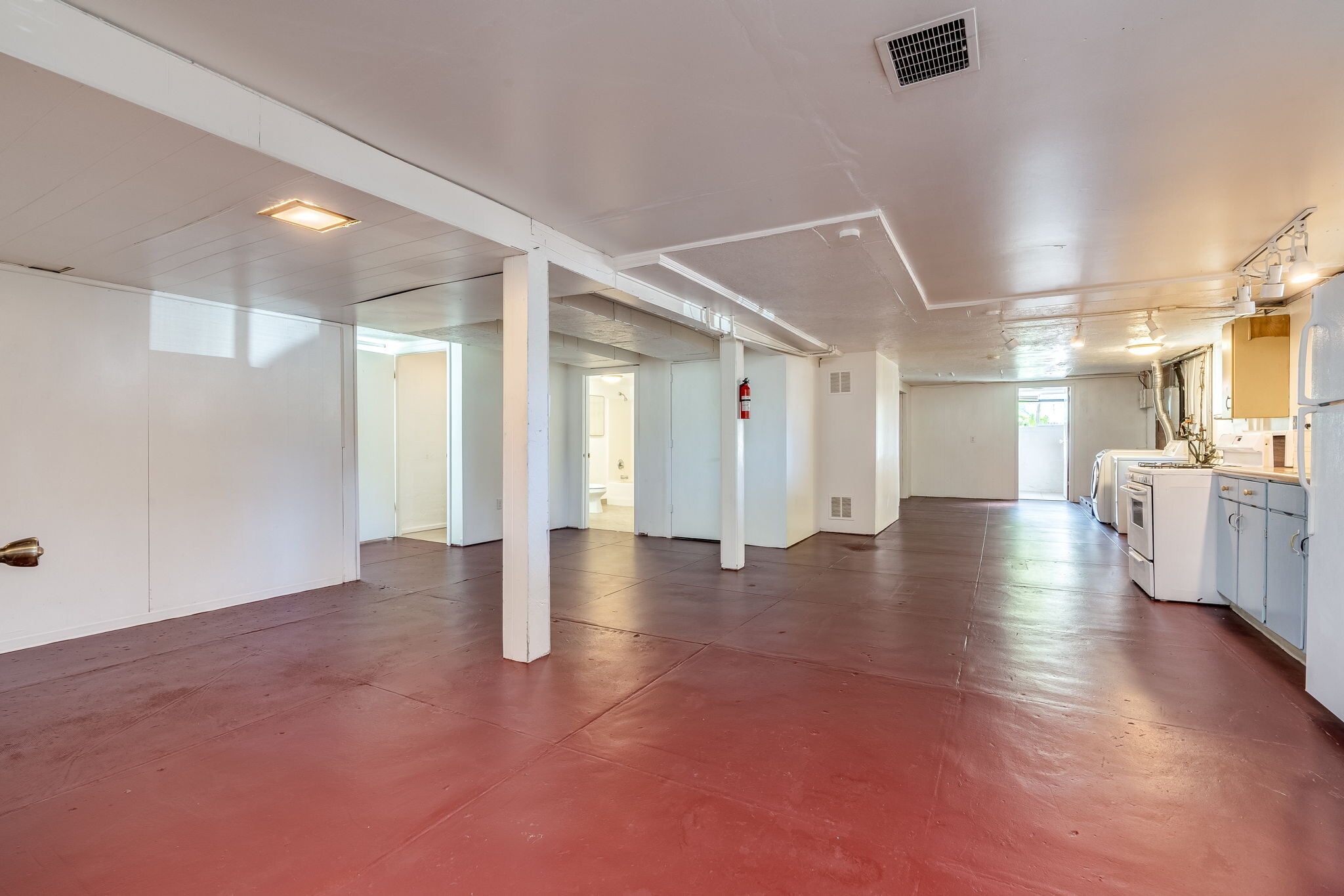 Building Photo - 2605 SE 23rd Ave