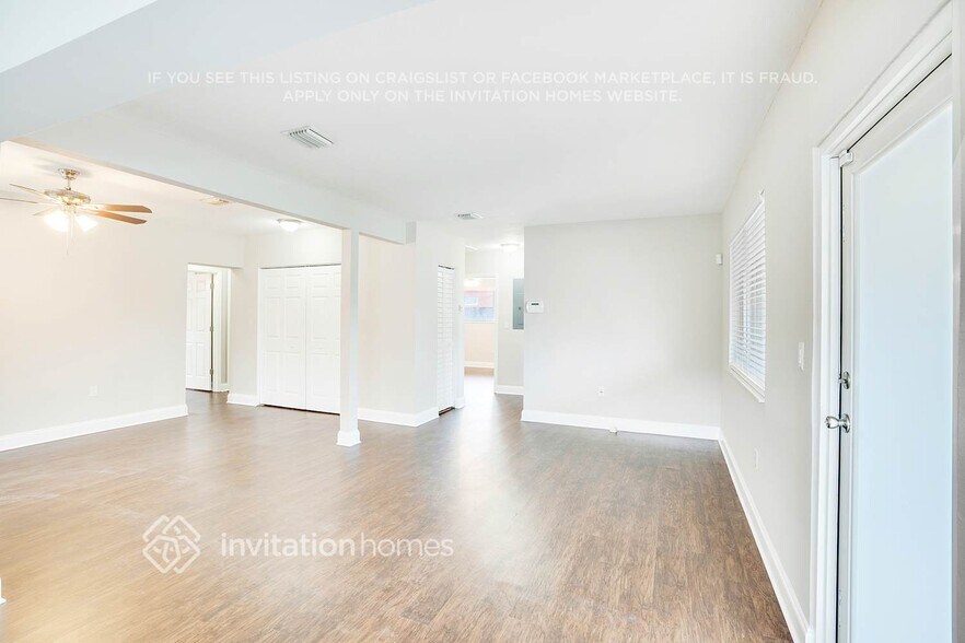Building Photo - 7421 Normandy St