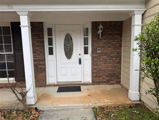 Building Photo - 875 Eagle Creek Dr NW