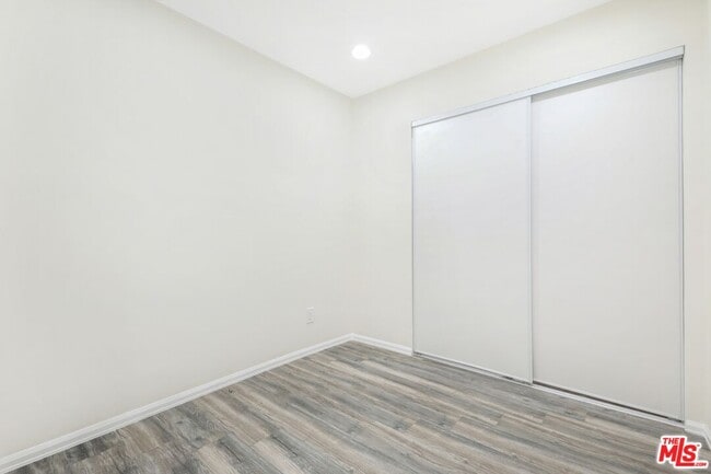 Building Photo - 1722 N Ave 45