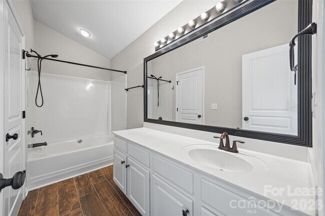 Building Photo - 2330 Mirage Pl