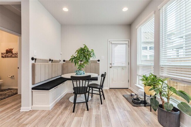 Building Photo - 12108 Tolson Dr