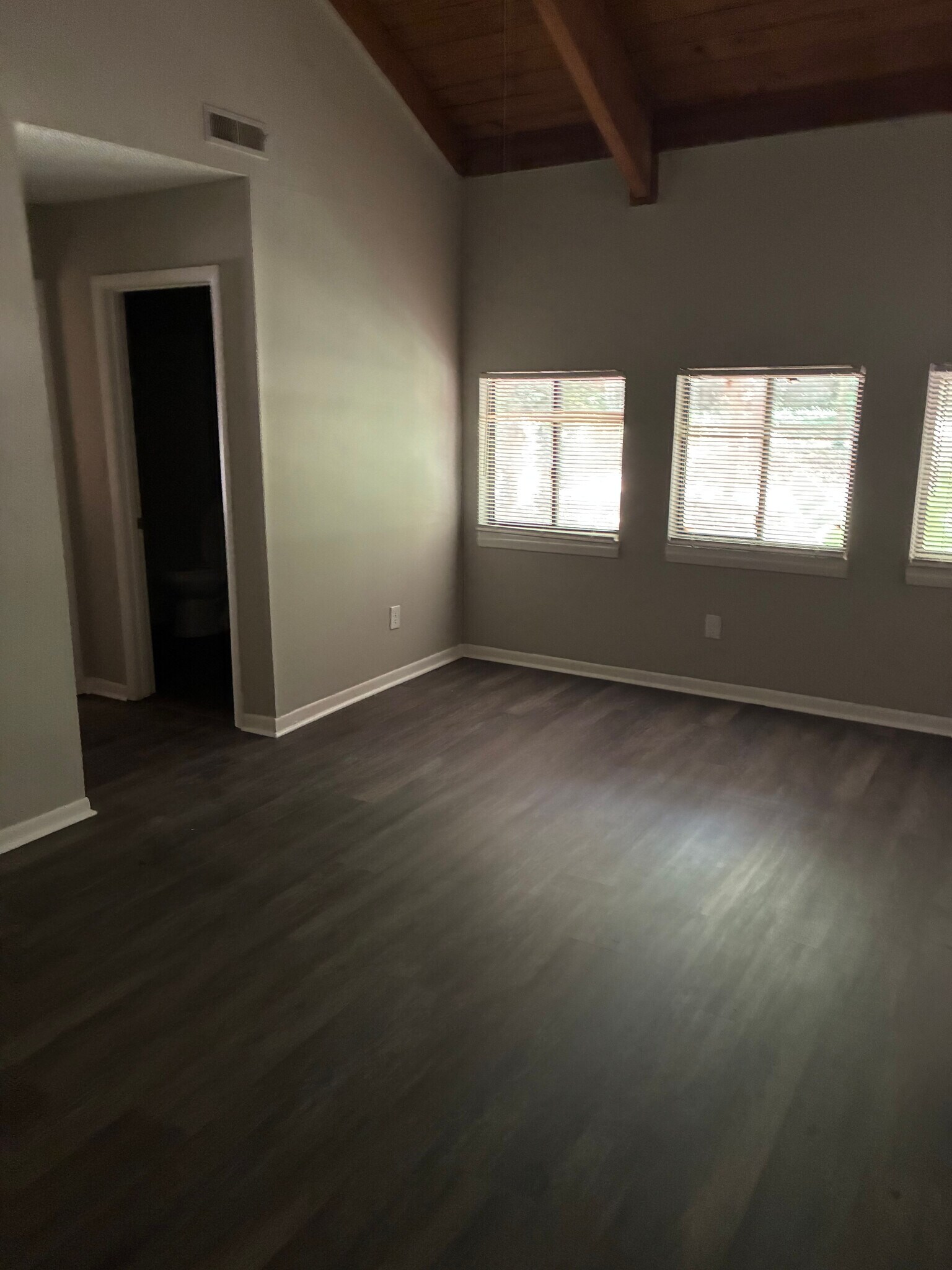 Building Photo - Room in Townhome on Terrace Trail
