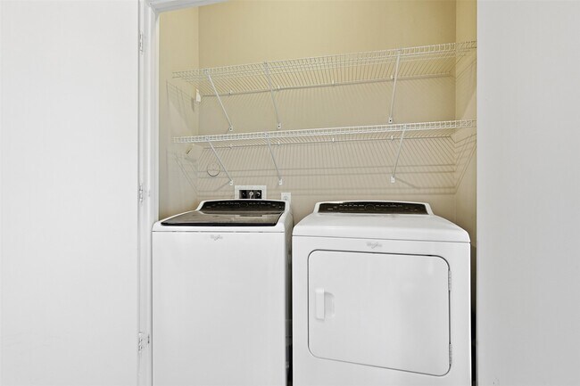 Building Photo - 1719 Welch St