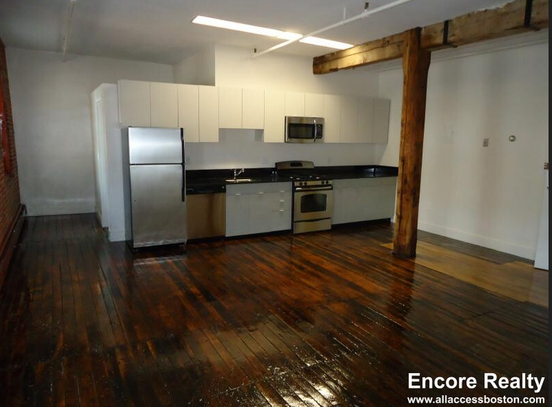 Primary Photo - 804 Tremont St