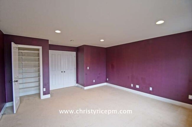 Building Photo - 308 239th Way SE