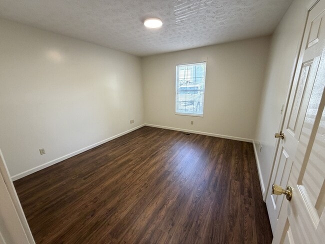 Building Photo - 28 Blevins Mayfield Rd