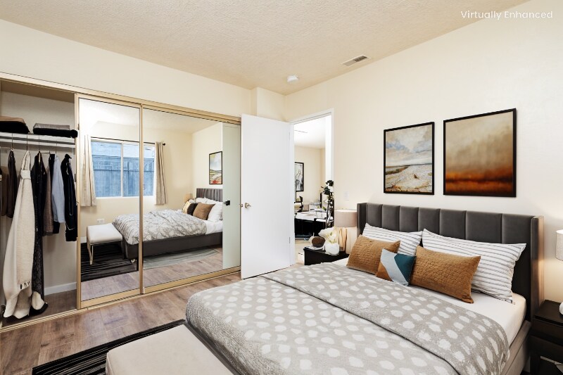 Building Photo - 526 Greystone Ln