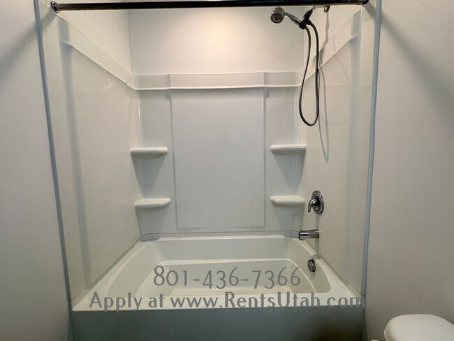 Building Photo - Canvasback