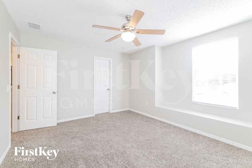 Building Photo - 912 Cumbran Ln