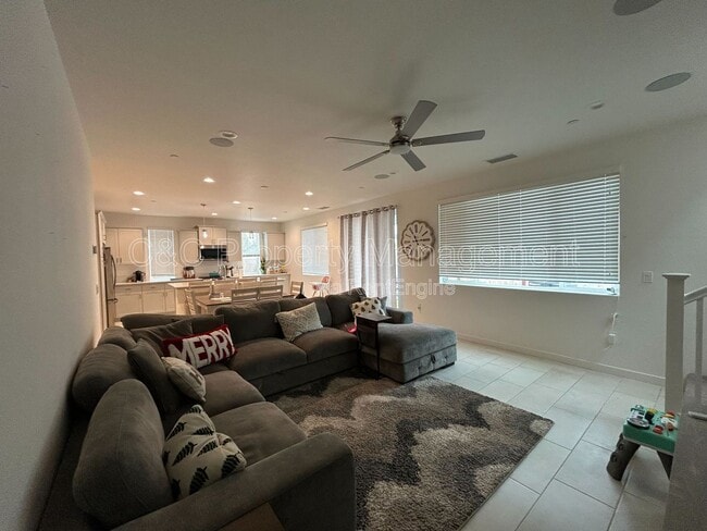 Building Photo - 711 Robert Ave