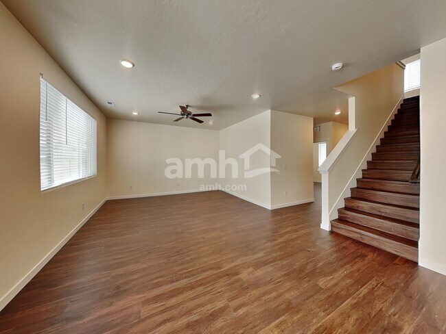 Building Photo - 9413 W Shumard St