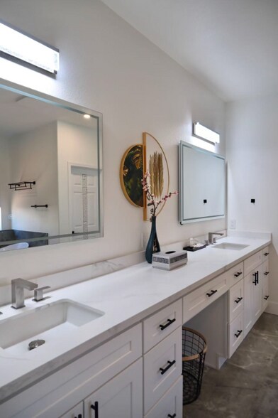 Building Photo - 12952 Gingerwood Ct