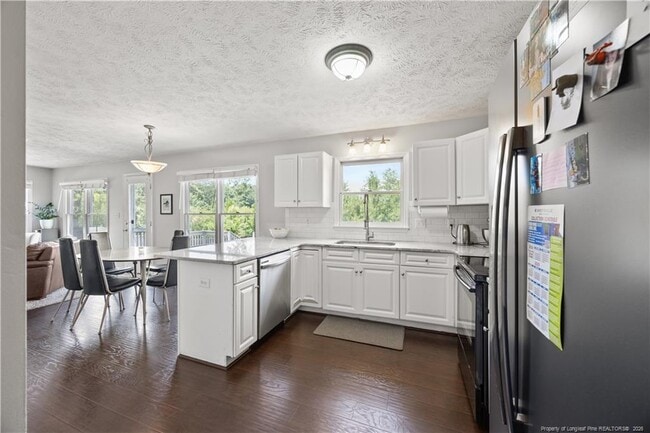 Building Photo - 3517 Gables Dr