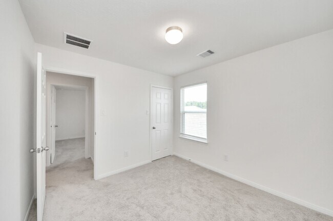 Building Photo - 17310 Rock Willow Ln
