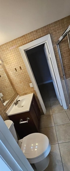 Building Photo - 1202 Summer St