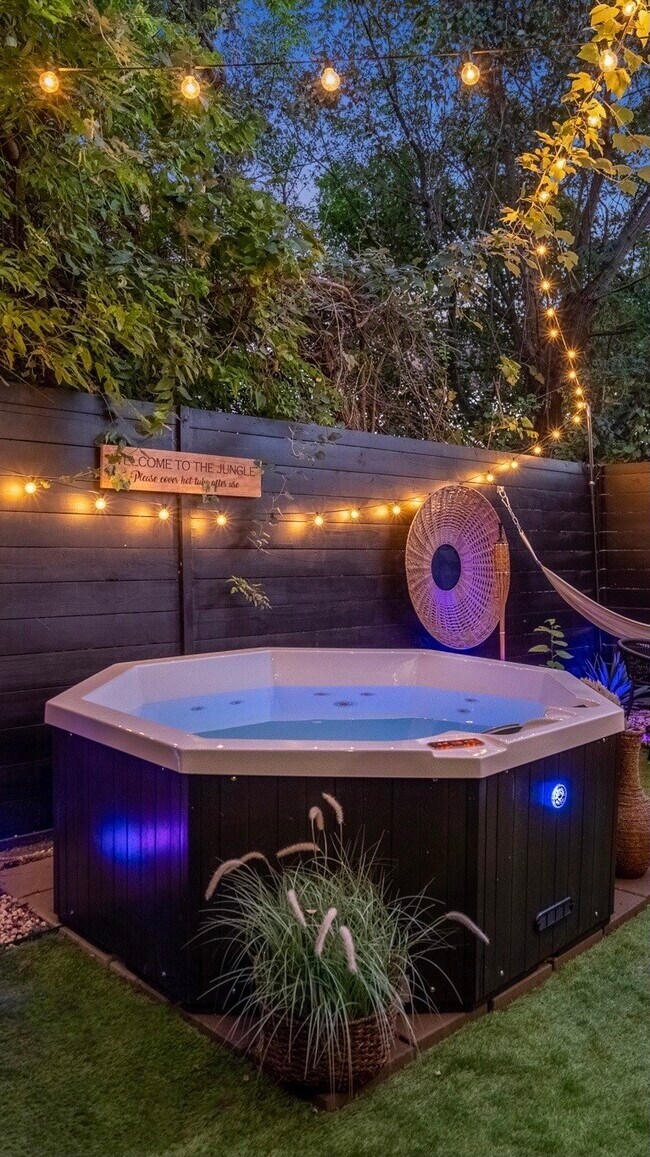 Building Photo - 3802 Buck St