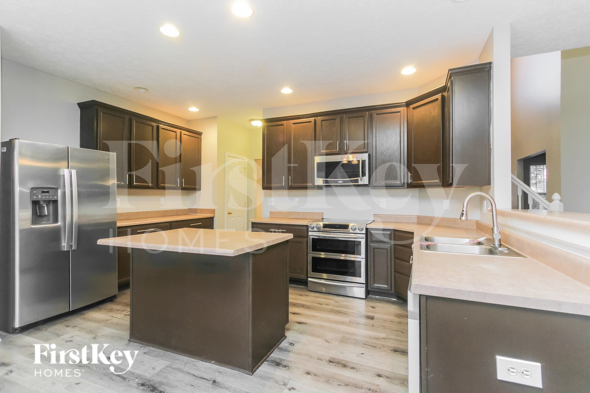 Building Photo - 1914 Winton Dr