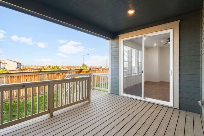 Building Photo - Charming 3 beds 2 baths in Commerce City! ...