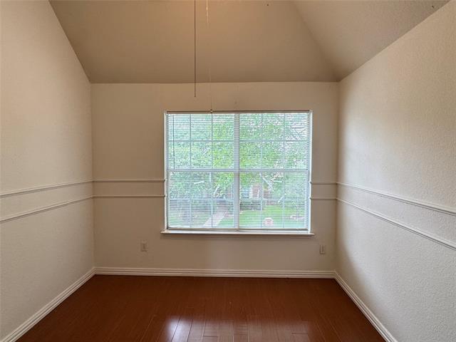 Building Photo - 3024 Sawtooth Dr