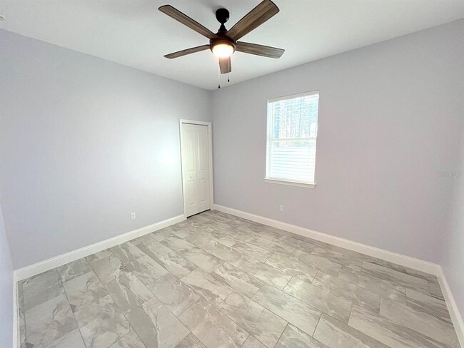 Building Photo - 10 Emmons Ln