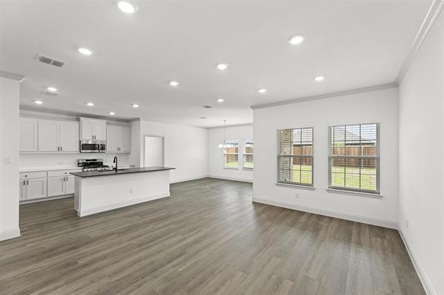 Building Photo - 658 Parkside Dr