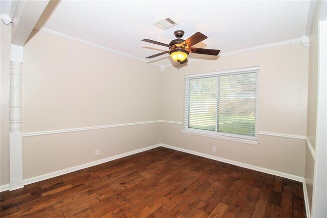 Building Photo - 7 Woody Creek Dr