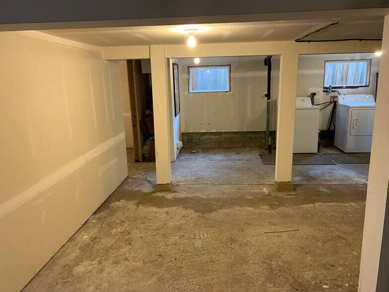 1,010 additional square feet of BONUS basement storage space! - 5211 Fauntleroy Way SW