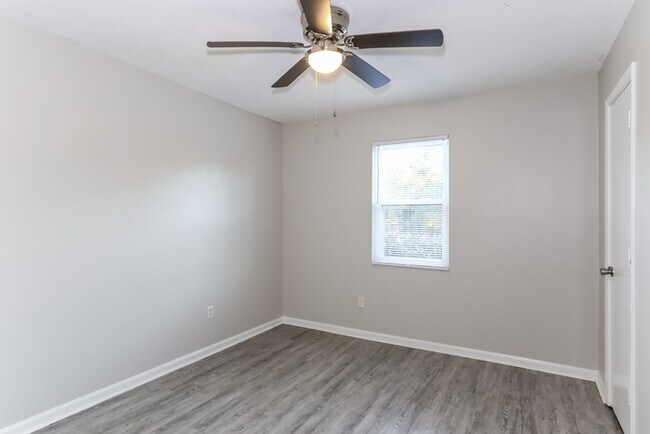 Building Photo - 2509 Shannon Ct