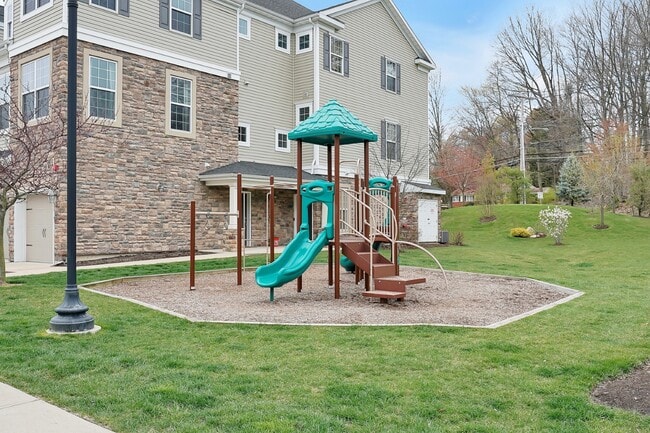 Building Photo - 308 Rotando Way