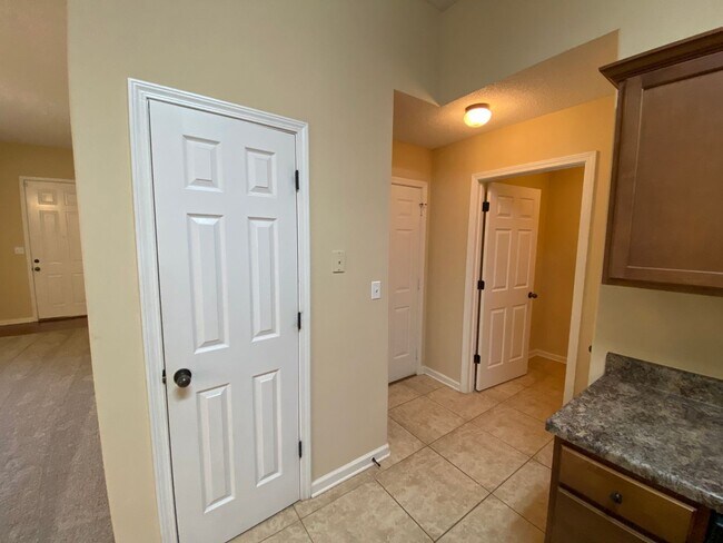 Building Photo - Gated Community - 3 Bedroom 2 Bathroom Cordova Rental Home