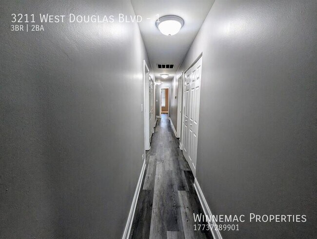 Building Photo - 3211 W Douglas Blvd