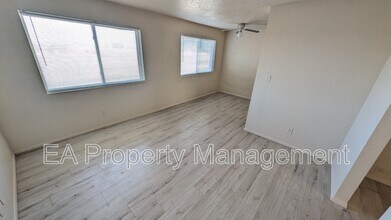 Building Photo - 812 Chelwood Park Blvd NE